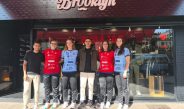 Brooklyn con el balonmano Porriño